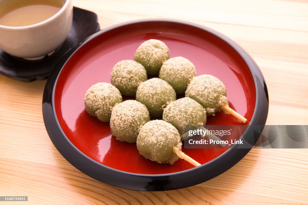 Yomogidango