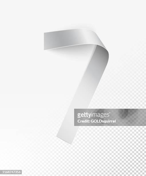 nummer 7 im vektor - ein schmaler streifen aus weißem papier in runde form gebogen - 3d realistische sendeobjekt isoliert auf hintergrund mit licht und schatten - glänzend ausgeschnitten extravaganz design-element - number 7 stock-grafiken, -clipart, -cartoons und -symbole