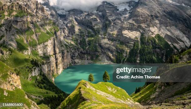 oeschinensee, switzerland, europe - lac-oeschinensee photos et images de collection