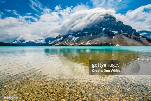 banff national park in alberta canada - bow river stockfoto's en -beelden