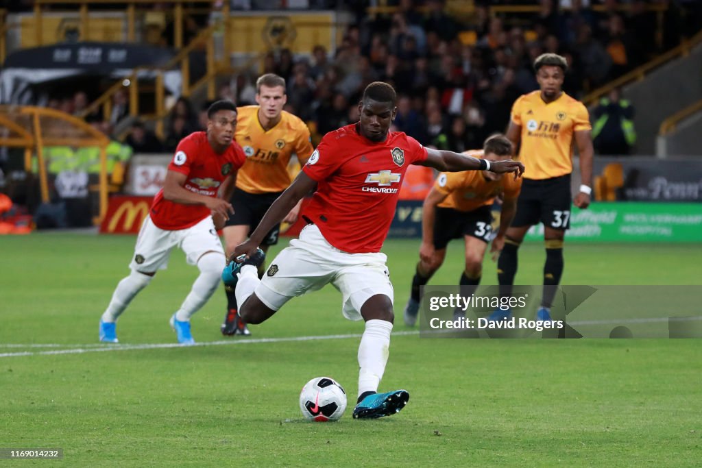 Wolverhampton Wanderers v Manchester United - Premier League