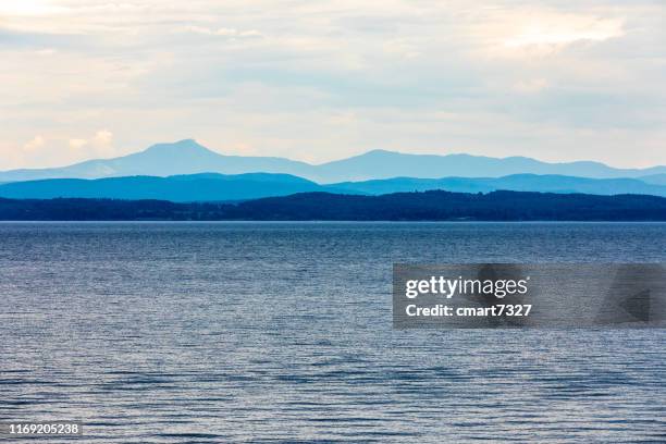 lake champlain - green mountain range stock pictures, royalty-free photos & images