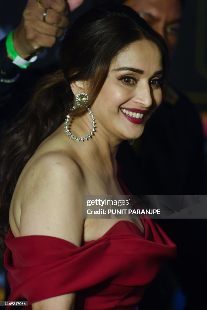 Bollywood Actress Madhuri Dixit Arrives For The 20th International bollywood-actress-madhuri-dixit-arrives-for-the-20th-international
