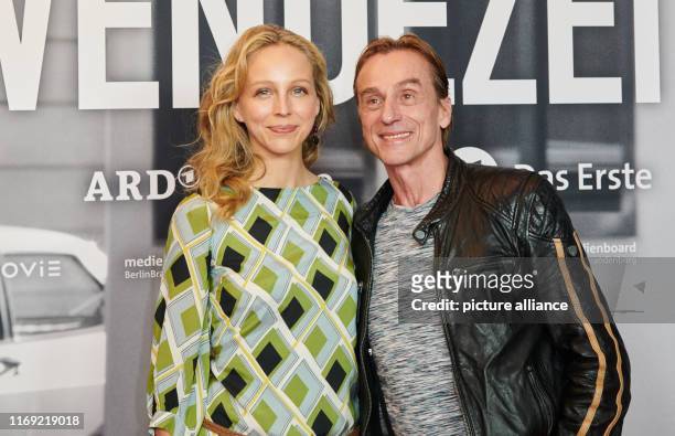 September 2019, Berlin: The actors Petra Schmidt-Schaller and Andre Hennicke come to the premiere performance of the historical agent thriller...