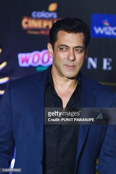 Bollywood actor Salman Khan arrives for the 20th International Indian Film Academy Awards at NSCI Dome in Mumbai on September 18, 2019.