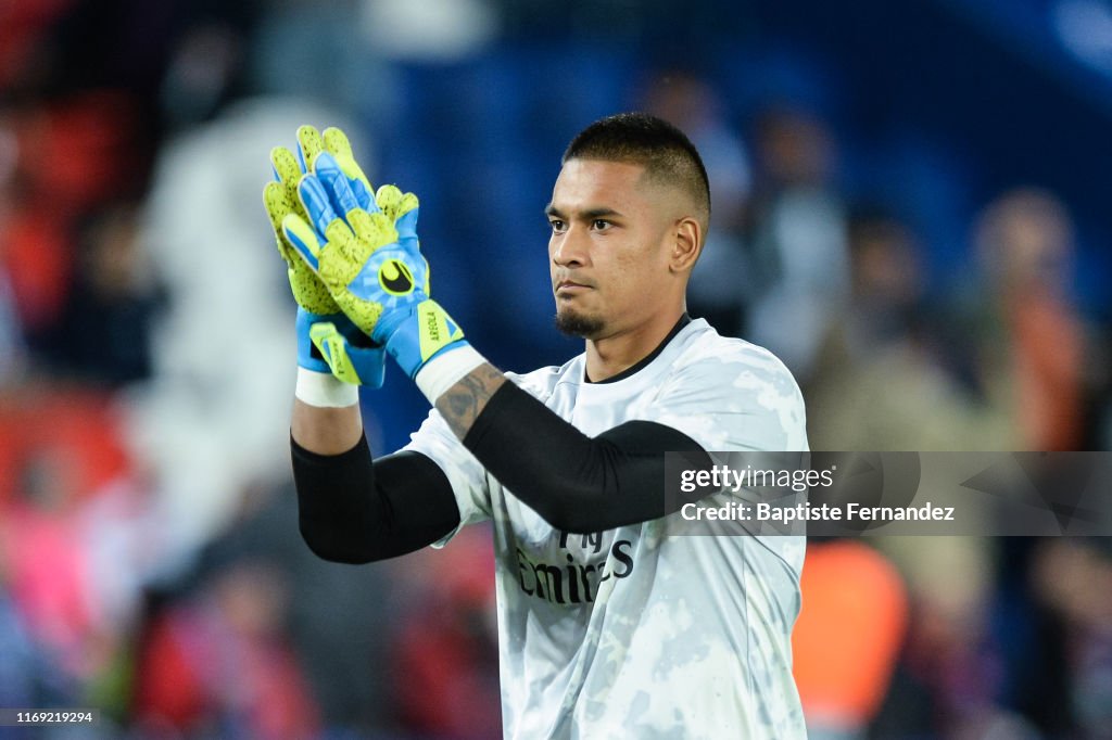 Paris Saint Germain v Real Madrid - UEFA Champions League