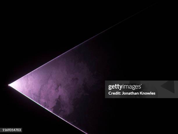 purple laser light - レーザー ストックフォトと画像