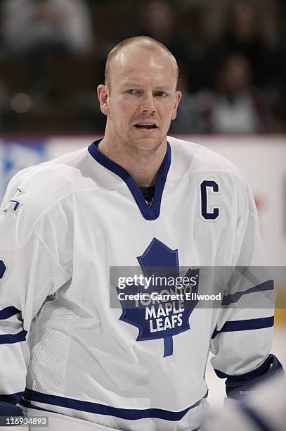 Mats Sundin of the Toronto Maple Leafs prior to the game against the Colorado Avalanche on January 17, 2006 at Pepsi Center in Denver, Colorado.