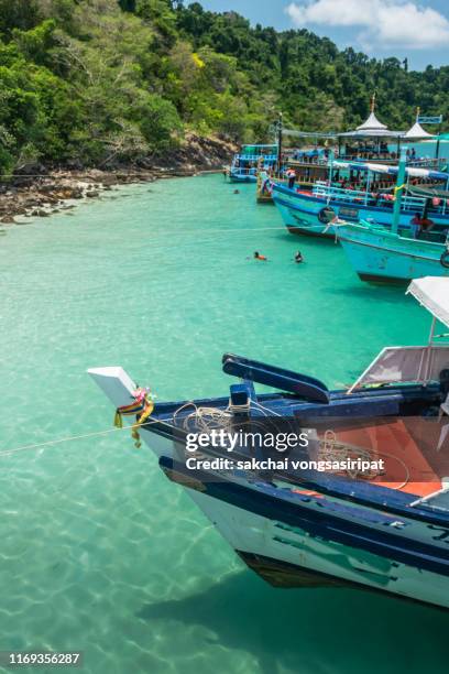 hight angle view of tour boats moored on beach in small island near koh chang - andaman islands stock pictures, royalty-free photos & images