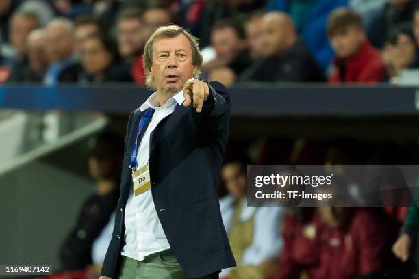 Head coach Yuri Semin of Lokomotiv Moskva gestures during the UEFA Champions League group D match between Bayer Leverkusen and Lokomotiv Moskva at...