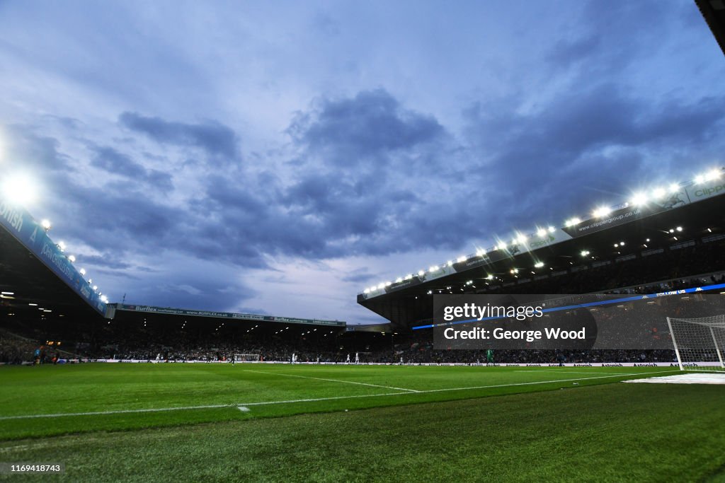 Leeds United v Brentford - Sky Bet Championship