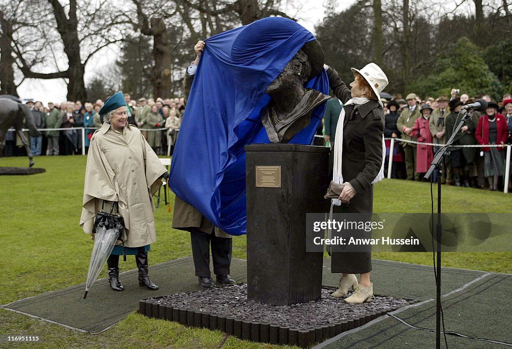 The Queen Unveils A Bust Of The Queen Mother - March 7, 2003