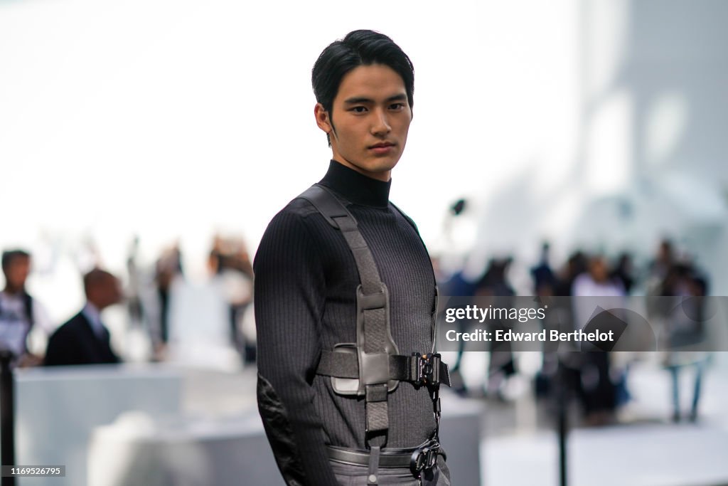 Street Style : Paris Fashion Week - Menswear Spring/Summer 2020 : Day Four