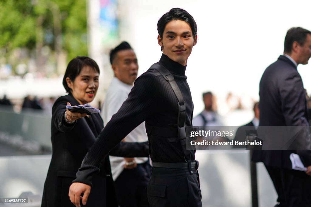 Street Style : Paris Fashion Week - Menswear Spring/Summer 2020 : Day Four