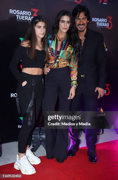 Alexa Regil, Bárbara de Regil and Fernando Schoenwald poses for photos during the red carpet and presentation of the 3rd season of 'Rosario Tijeras'...