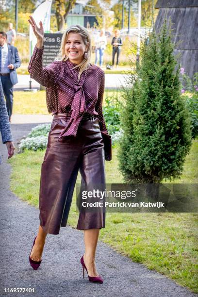 Queen Maxima of The Netherlands attend the meeting of NLgroeit at Centraal Beheer on September 19, 2019 in Apeldoorn, Netherlands. Nlgroeit is a...