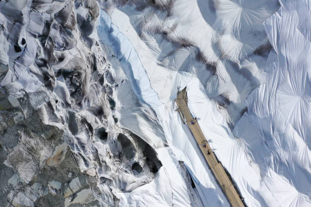 CHE: Europe's Melting Glaciers: Rhone