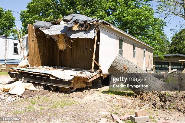 Trailer House Exploding 1,214 Trailer Park House Stock Photos, High-Res Pictures, and Images ...