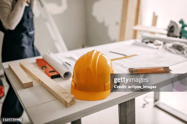 architect tabel arangment - herbouwen stockfoto's en -beelden