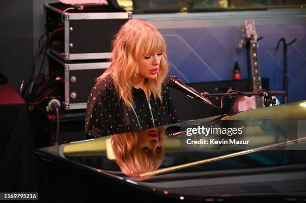 Taylor Swift performs during her SiriusXM's Town Hall Special at SiriusXM Studios on August 23, 2019 in New York City.