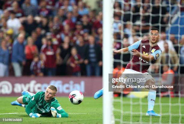 Andre Gomez of Everton scores his teams second goal during the Premier League match between Aston Villa and Everton FC at Villa Park on August 23,...