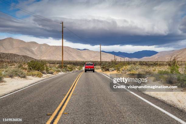 driving through yaqui pass - california - san diego street stockfoto's en -beelden