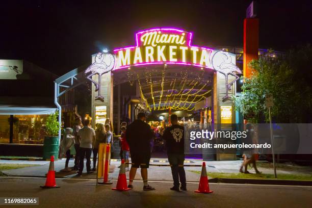 gold coast night market - gold coast night stock pictures, royalty-free photos & images