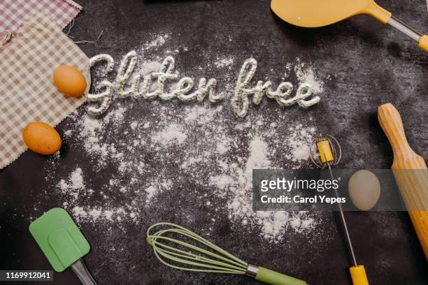 gluten free test in flour.bakery items.top view - gluten free 個照片及圖片檔