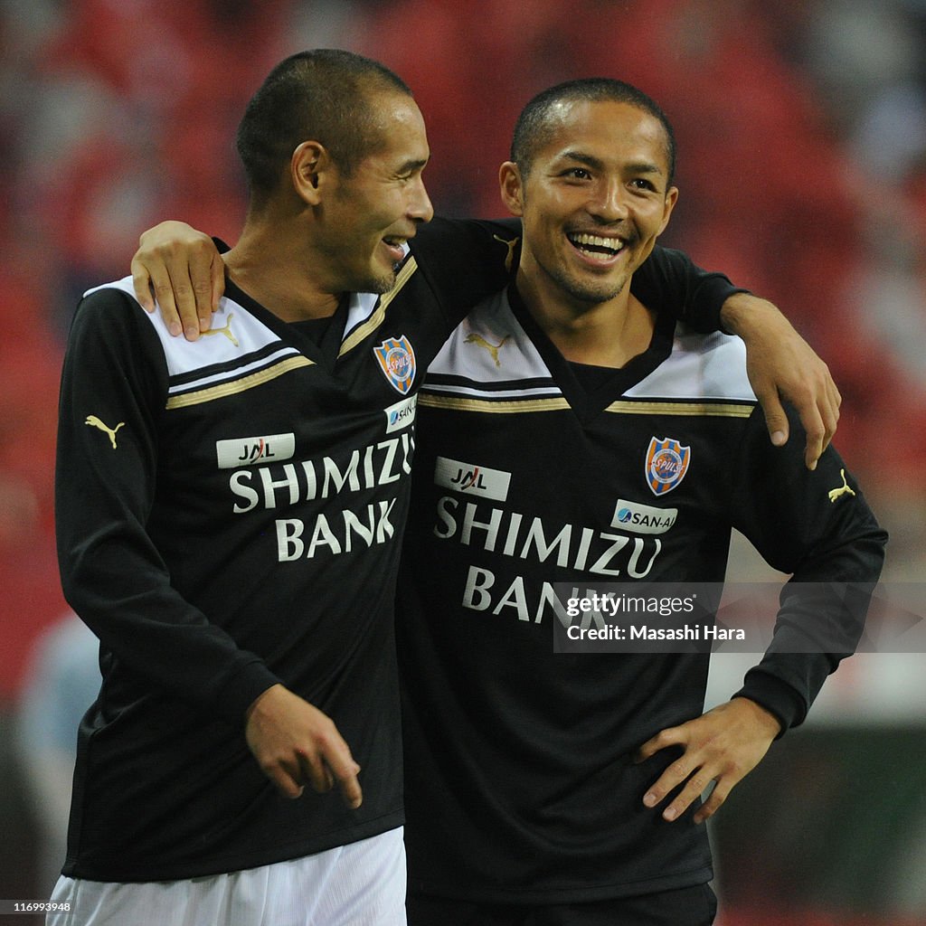 Urawa Red Diamonds v Shimizu S-Pulse - J.League