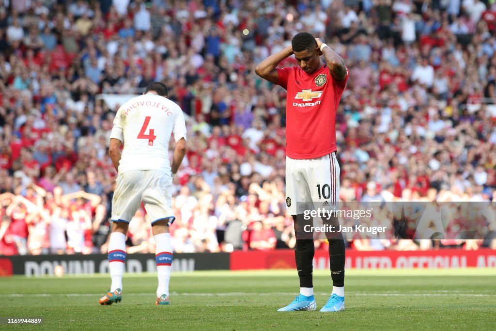 Manchester United v Crystal Palace - Premier League