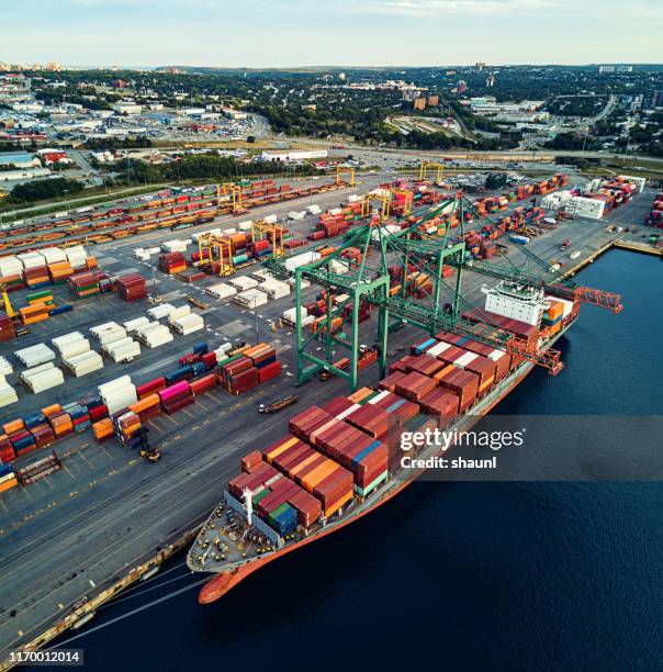 container ship at port - halifax harbour stock pictures, royalty-free photos & images