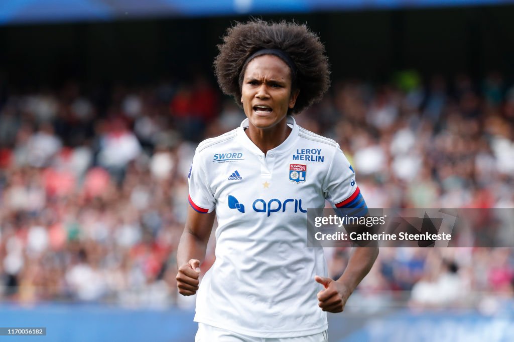 Olympique Lyonnais vs Paris Saint-Germain - Trophee des Championnes