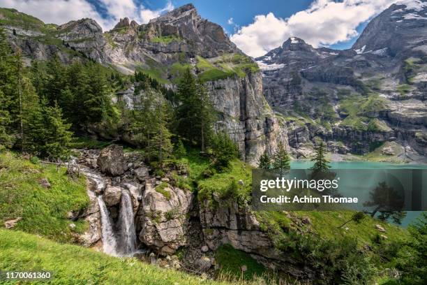 oeschinensee, switzerland, europe - lac-oeschinensee photos et images de collection