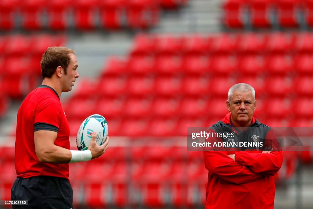 RUGBYU-WC-2019-WAL-TRAINING