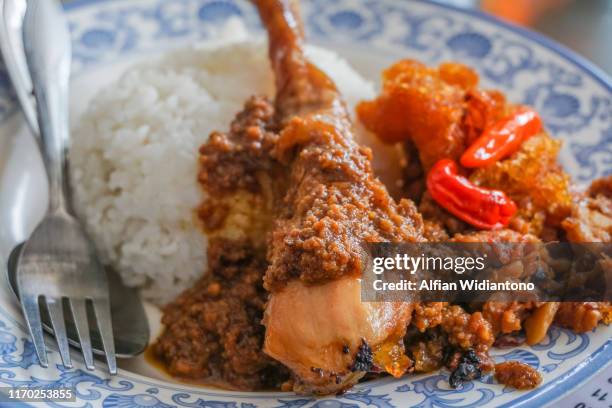 gudeg, indonesian traditional culinary from yogyakarta - gudeg stock pictures, royalty-free photos & images