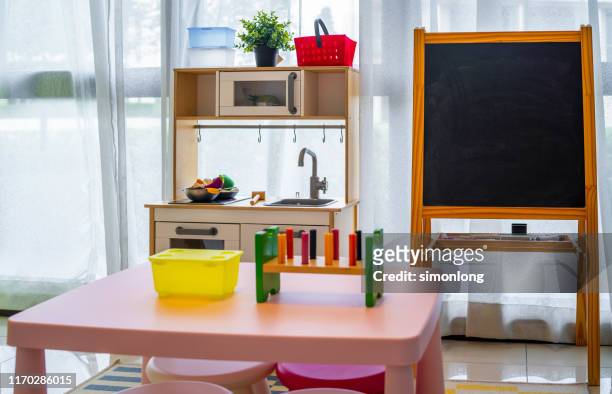 learning and playroom - kids modern school life stock-fotos und bilder