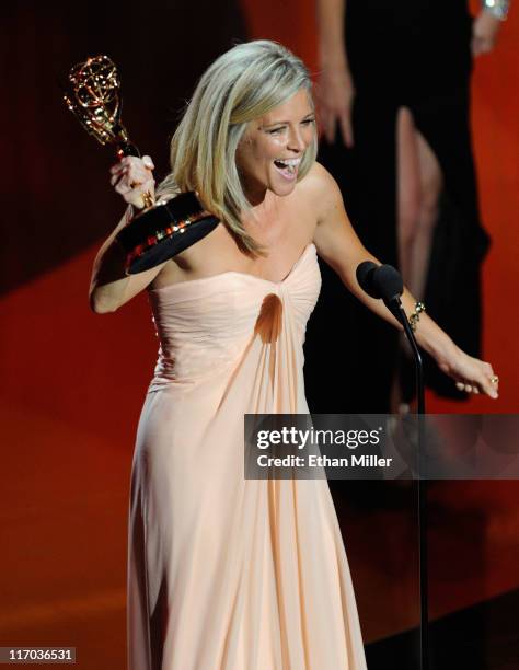 Actress Laura Wright accepts the Outstanding Lead Actress award onstage during the 38th Annual Daytime Entertainment Emmy Awards held at the Las...