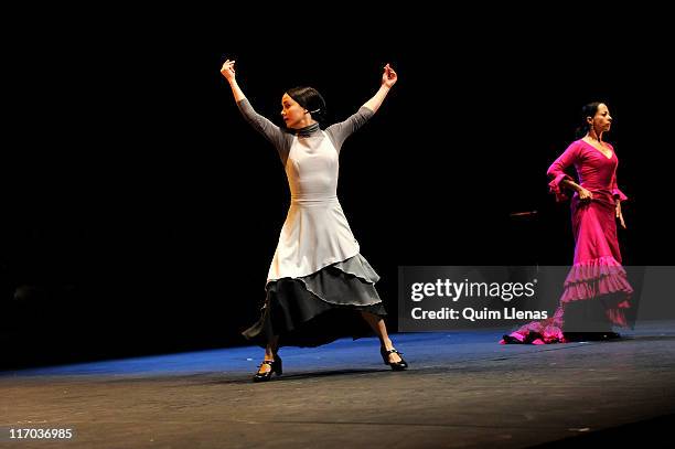 Spanish dancers Olga Pericet and Belen Maya perform during the dress rehearsal of the flamenco show 'Bailes alegres para personas tristes' on stage...