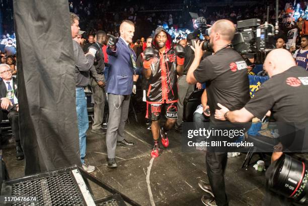 October 14: MANDATORY CREDIT Bill Tompkins/Getty Images Erislandy Lara defeats Terrell Gausha by TKO in their Super Welterweight fighton October 14,...