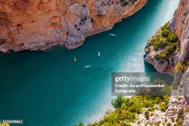 kayaking the gorges du verdon - gorges du verdon stock pictures, royalty-free photos & images