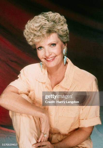 Actress Florence Henderson poses for a portrait in 1987 in Los Angeles, California.