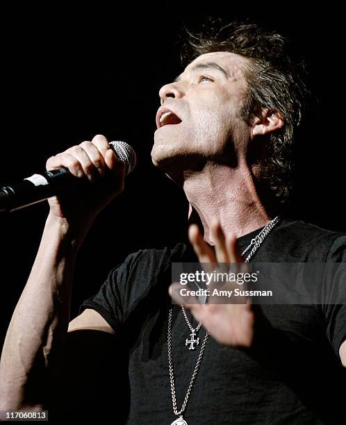 Singer Pat Monahan performs at the Music Preservation Project "Cue The Music" held at the Wilshire Ebell Theatre on January 28, 2010 in Los Angeles,...