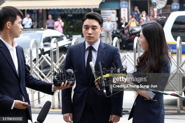 Seungri, formerly a member of South Korean boy band BIGBANG is seen arriving at a police station on August 28, 2019 in Seoul, South Korea. The Seoul...