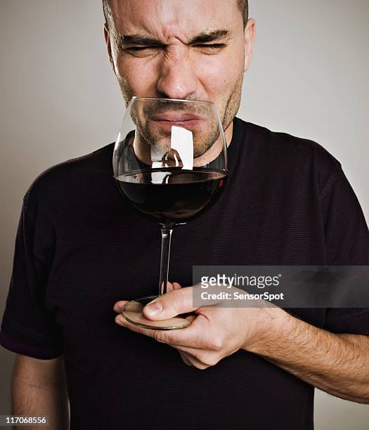 bad wine - antisocial stockfoto's en -beelden