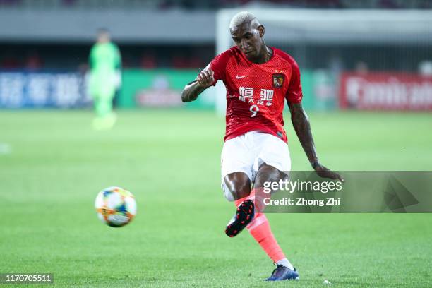 Anderson Souza Conceicao of Guangzhou Evergrande in action during the AFC Champions League match between Guangzhou Evergrande and Kashima Antlers at...