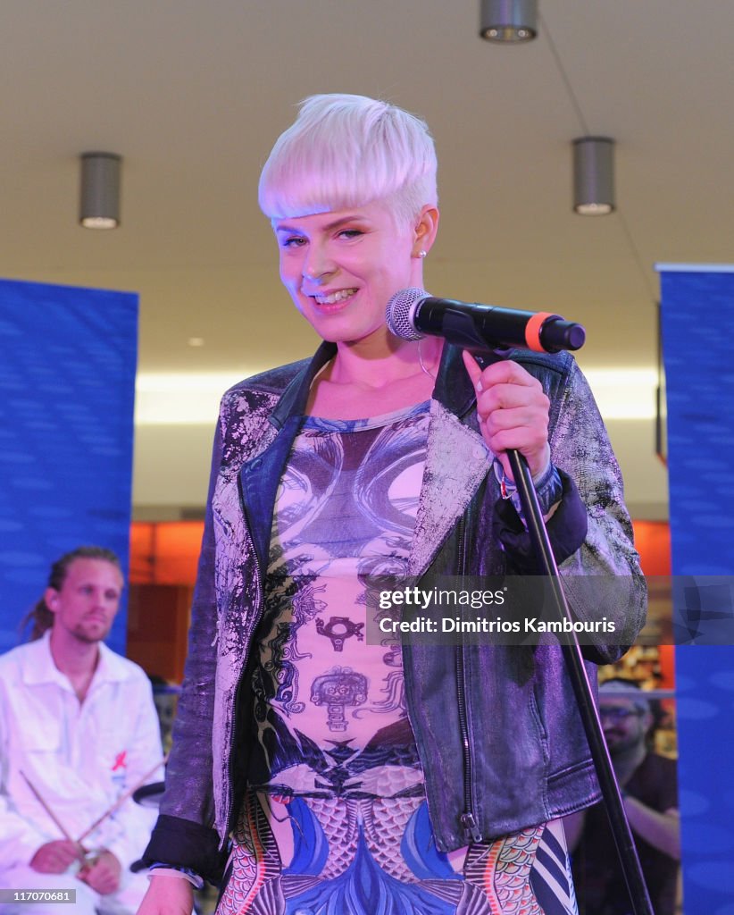 JetBlue's Live From T5 Concert Series Presents Robyn