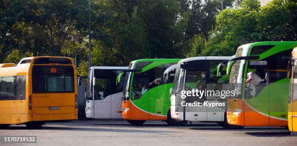 budapest, hungary - main bus station - cultura ungherese foto e immagini stock