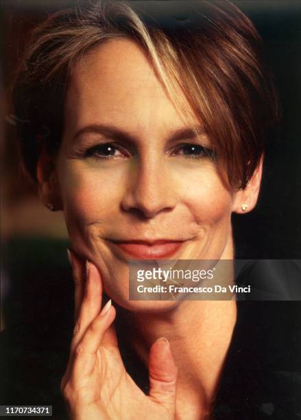 Actress Jamie Lee Curtis poses for a portrait at Barnes & Noble circa 1995 in New York City, New York.