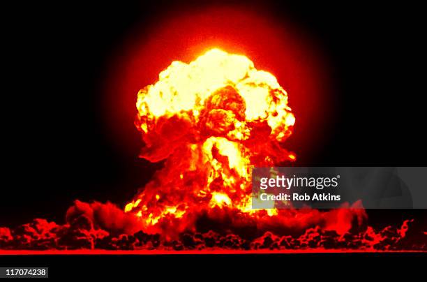 nuclear explosion - kernwaffentest stock-fotos und bilder