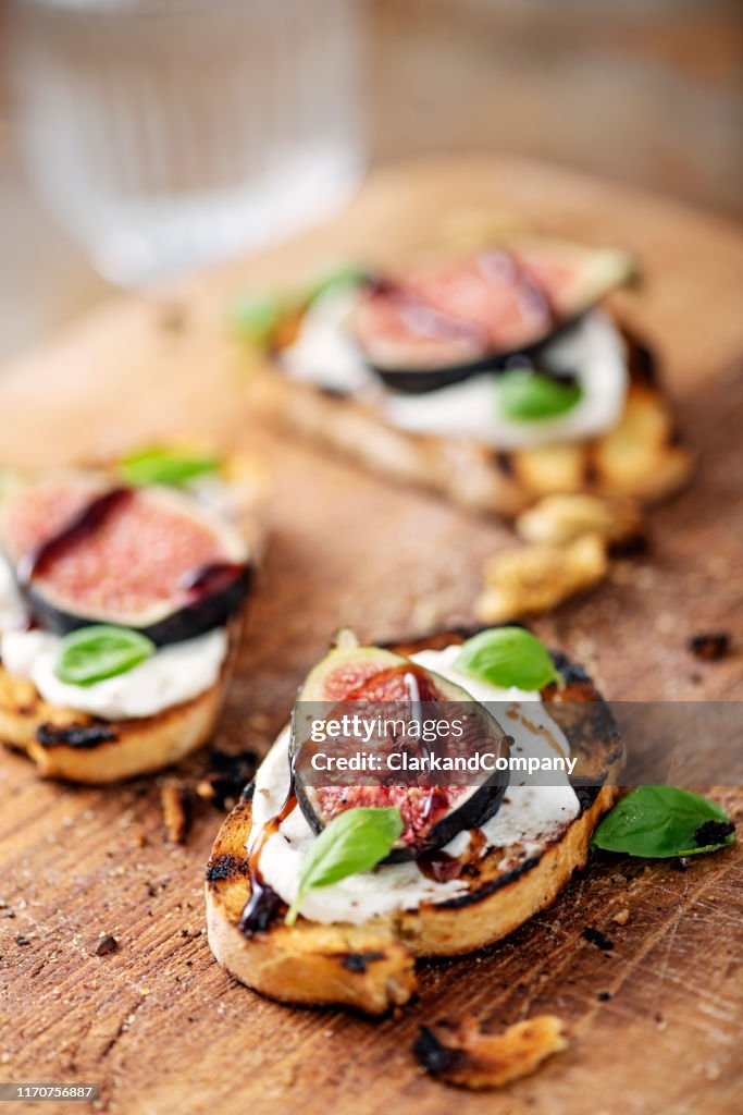Fresh figs with ricotta cheese, balsamic vinegar and fresh basil.
